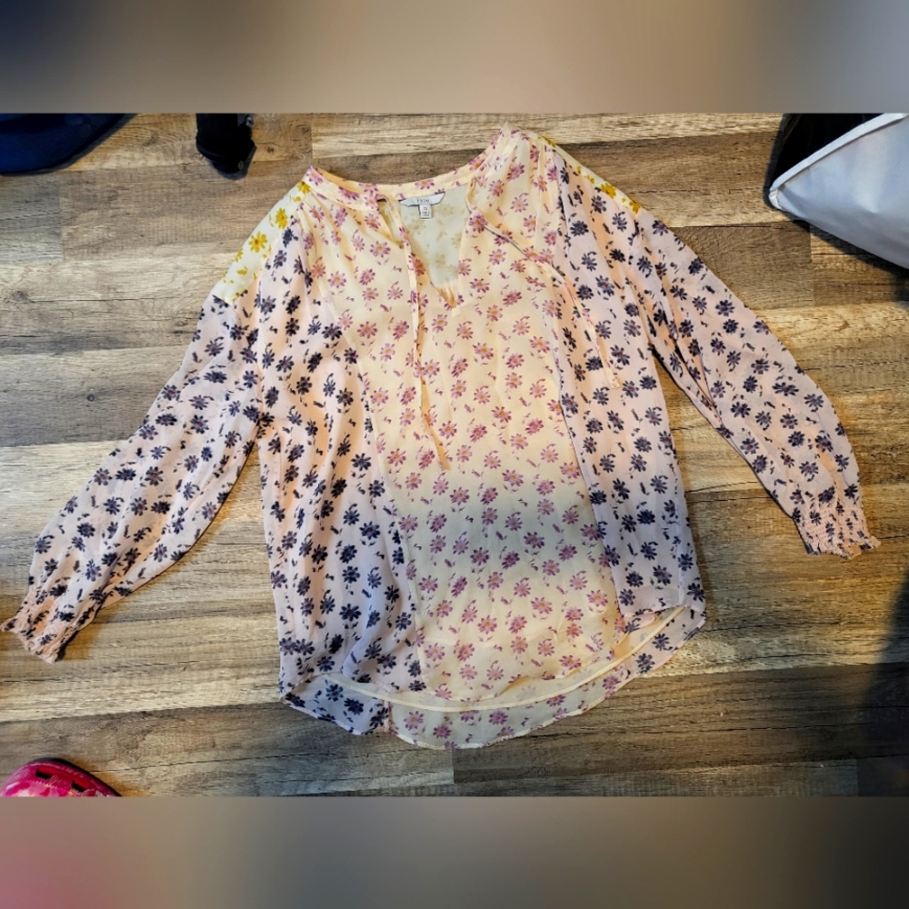 floral blouse